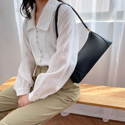 【本革ハンドバッグ】女性らしい可愛らしさ＋上品＝モテアイテム！！ 女子会、デート、通勤にマルチに大活躍です◎